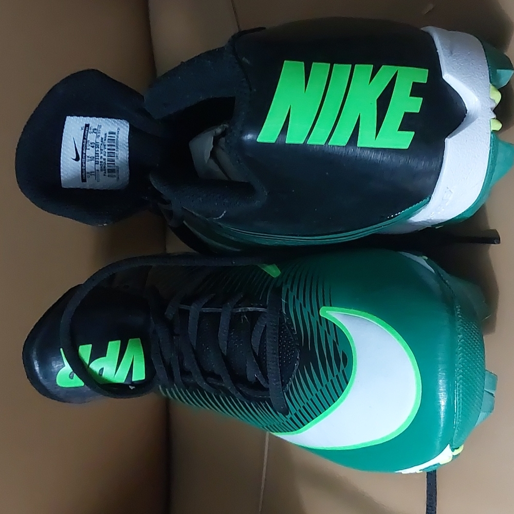 New NIKE VPR Fast Flex Football Cleats